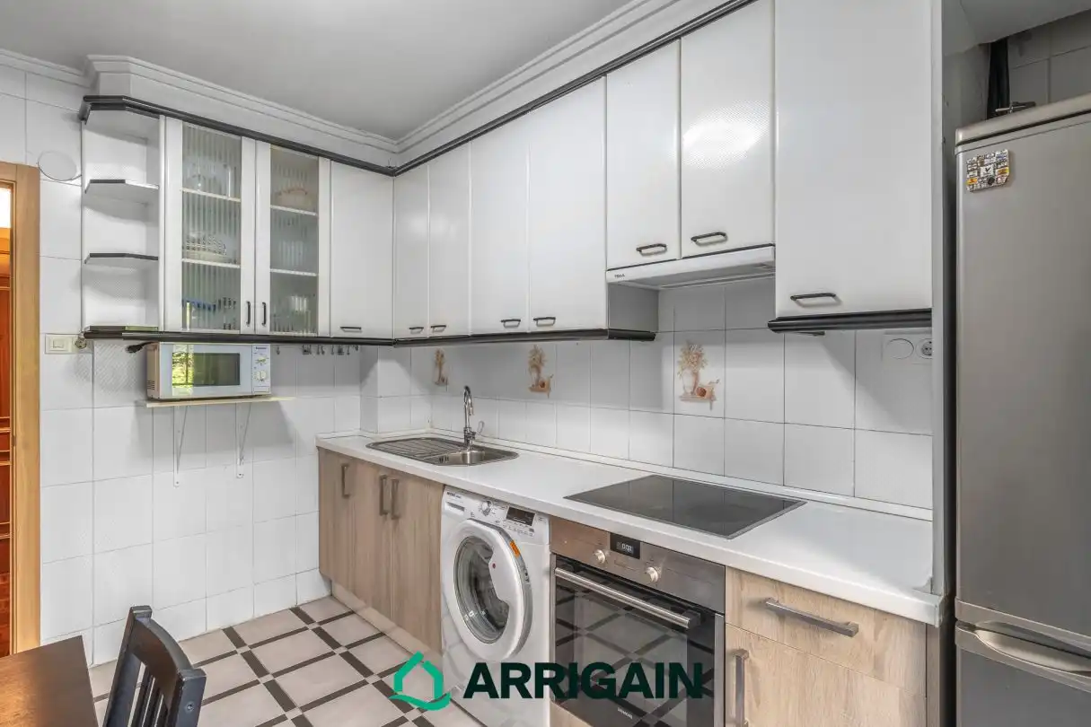 Küche von Wohnung zum Verkauf in Donostia - San Sebastián  mit Heizung, Privatgarten und Balkon