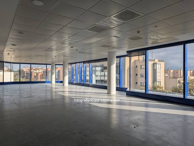 Oficina en Alquiler en dels vents, 9 en Montigalà