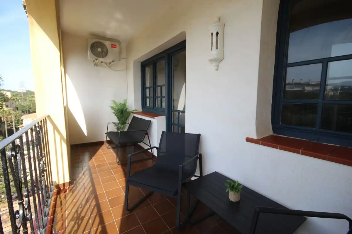Terrassa de Apartament en venda en Marbella amb Aire condicionat, Moblat i Piscina comunitària
