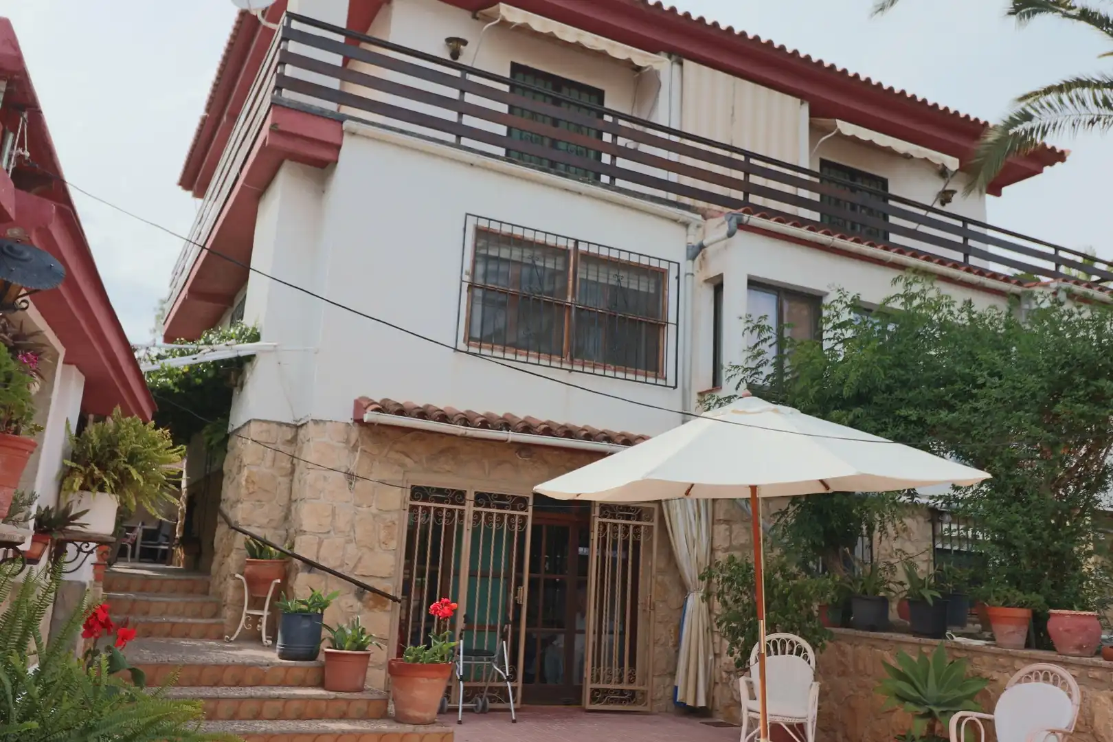 Vista exterior de Casa o chalet en venta en La Nucia con Terraza