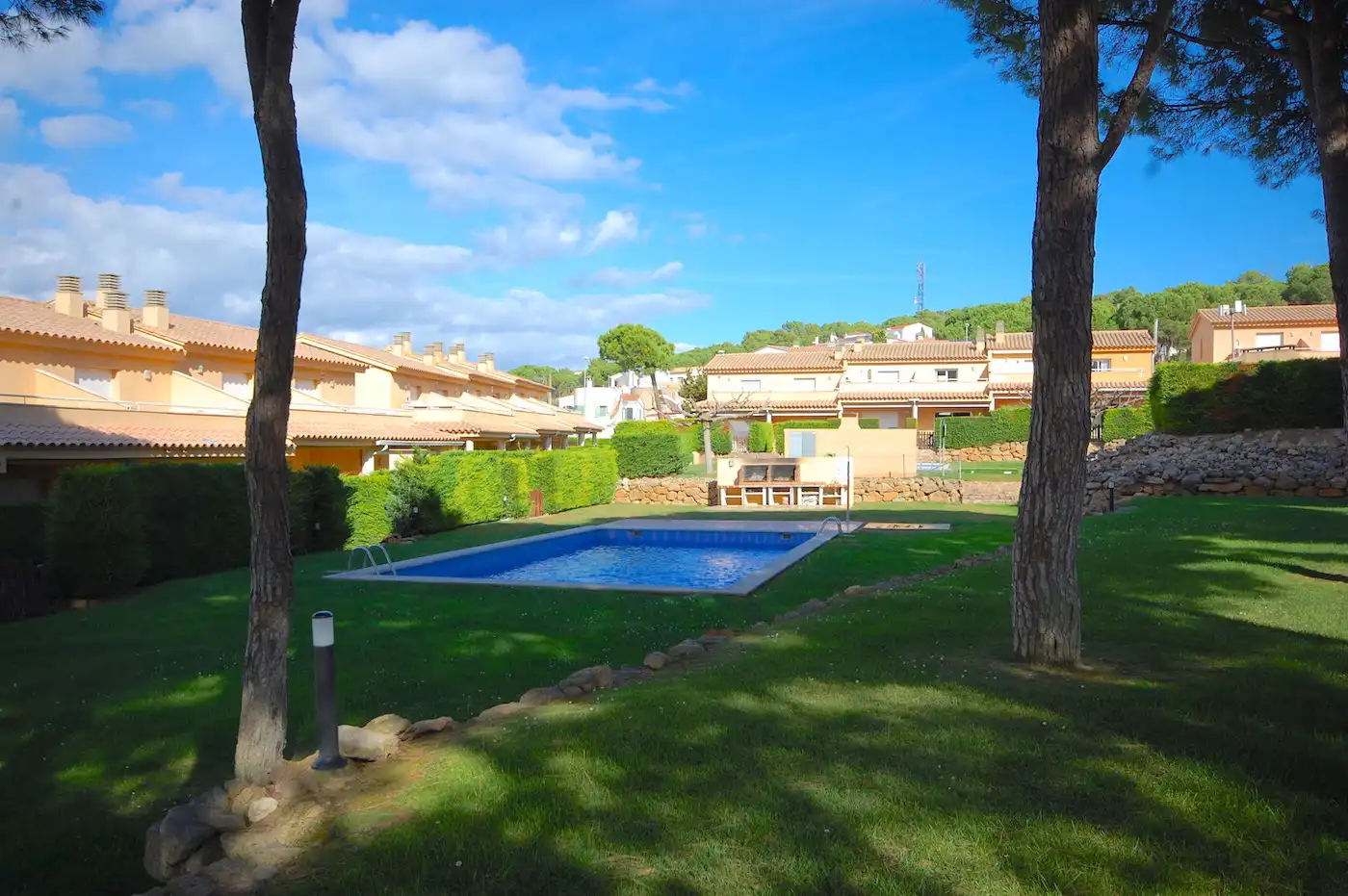 Jardín de Casa adosada en venta en L'Escala con Aire acondicionado, Calefacción y Jardín privado