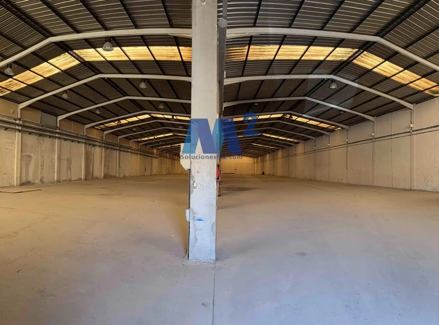 Nave industrial en venta en Francisco Medina y Mendoza, Cabanillas del Campo