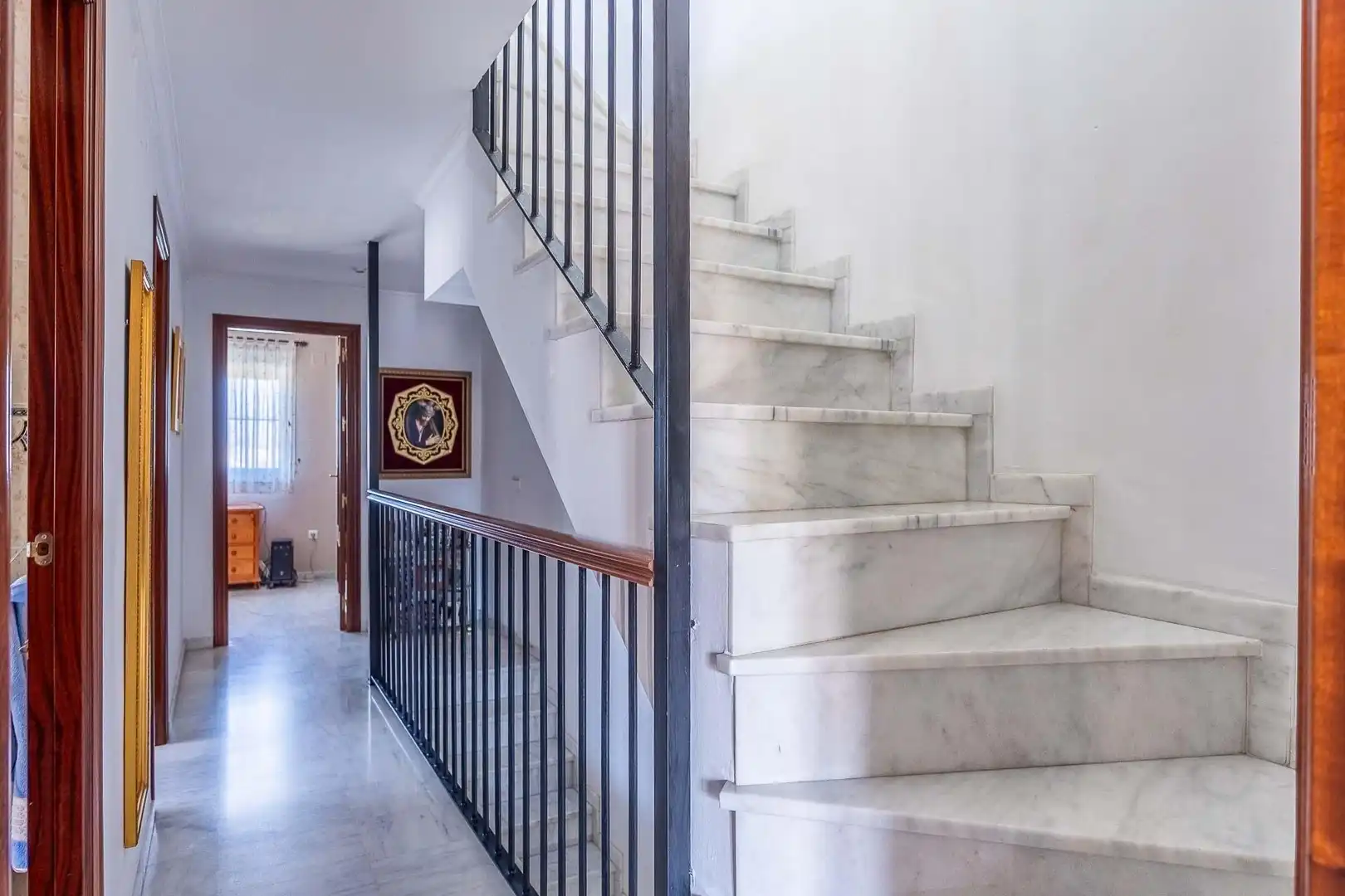 Casa adosada en venda en Mairena del Aljarafe amb Aire condicionat, Jardí privat i Terrassa