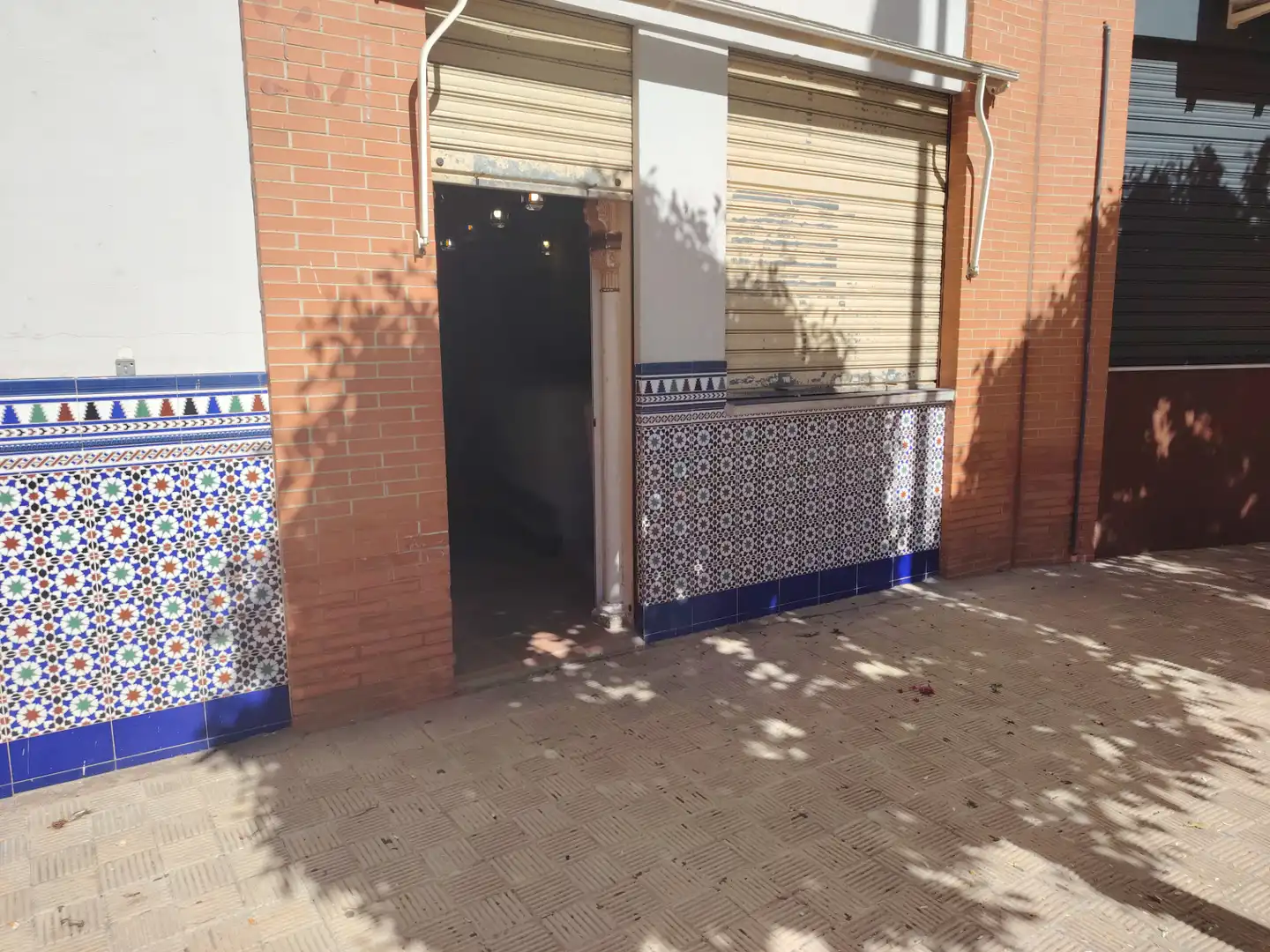 Local en venda en Montequinto amb Aire condicionat, Calefacció i Moblat