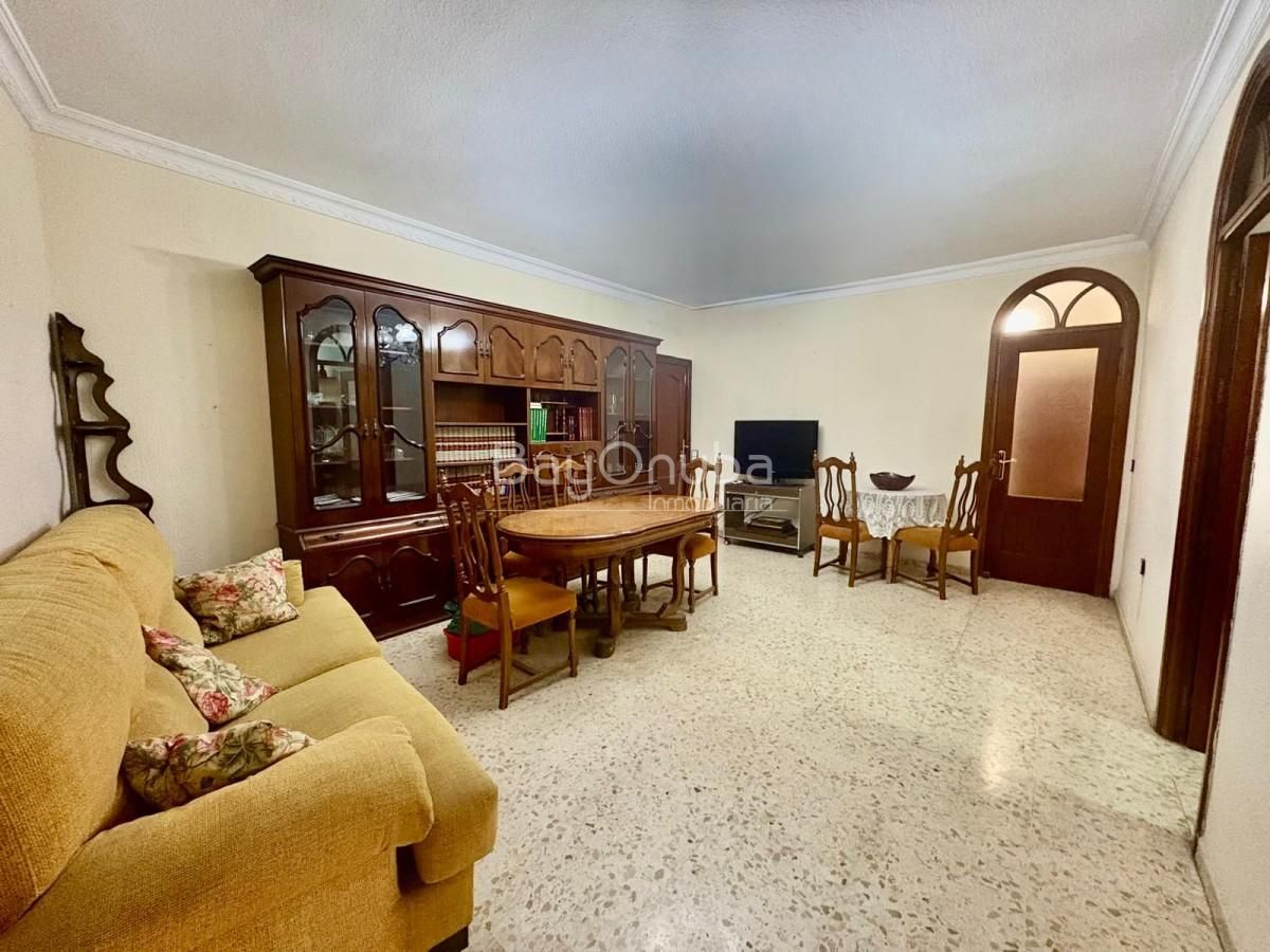Sala de estar de Piso en venta en  Huelva Capital con Trastero