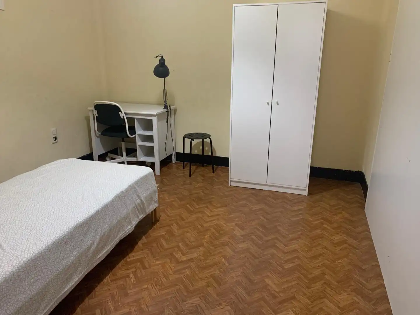 Dormitori de Pis en venda en Ferrol amb Moblat