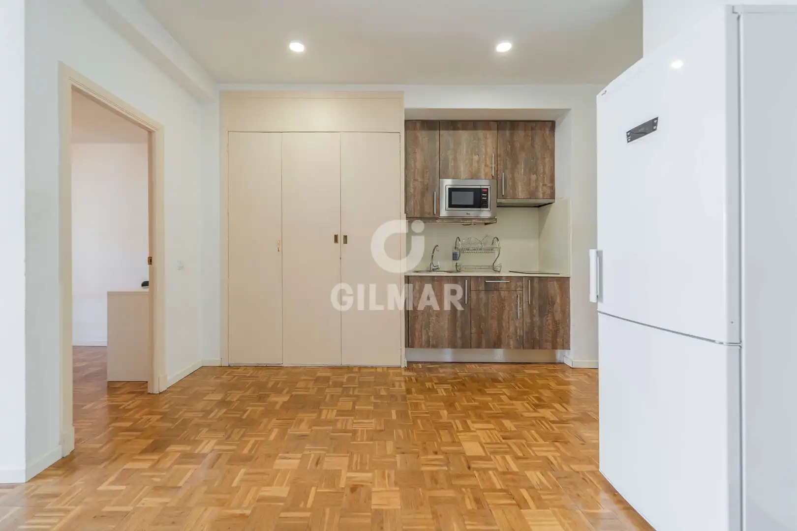 Cocina de Piso en venta en Madrid con Calefacción, Piscina y Balcón