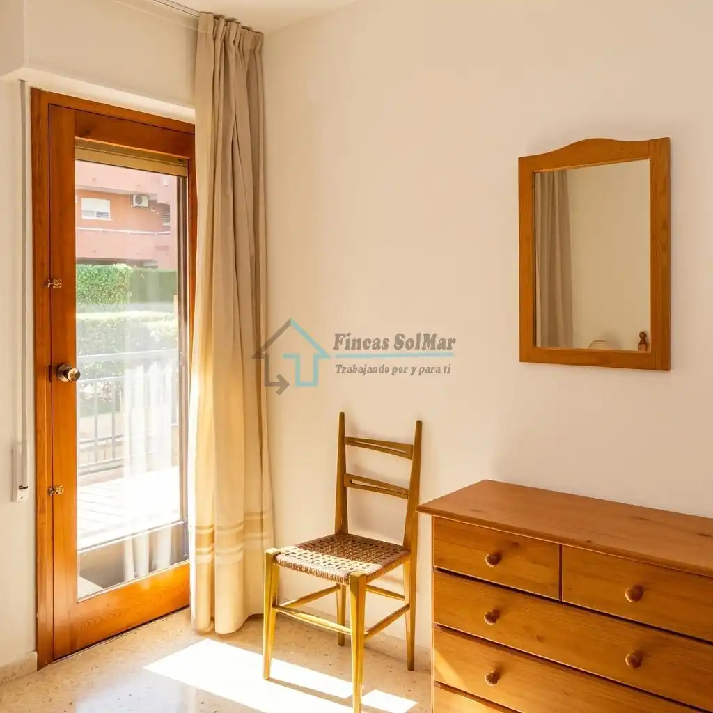 Habitación de Apartamento en venta en Castellón de la Plana / Castelló de la Plana con Amueblado