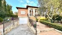 Exterior view of House or chalet for sale in Chiloeches