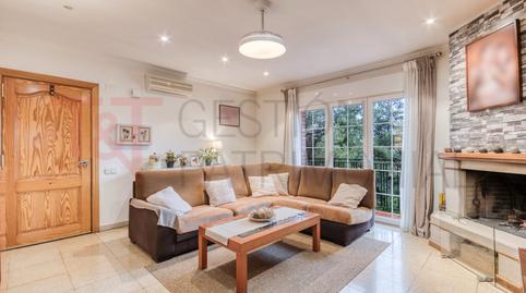 Foto 2 de Casa o xalet en venda a Carrer Andalusia, 12, Vallirana, Barcelona