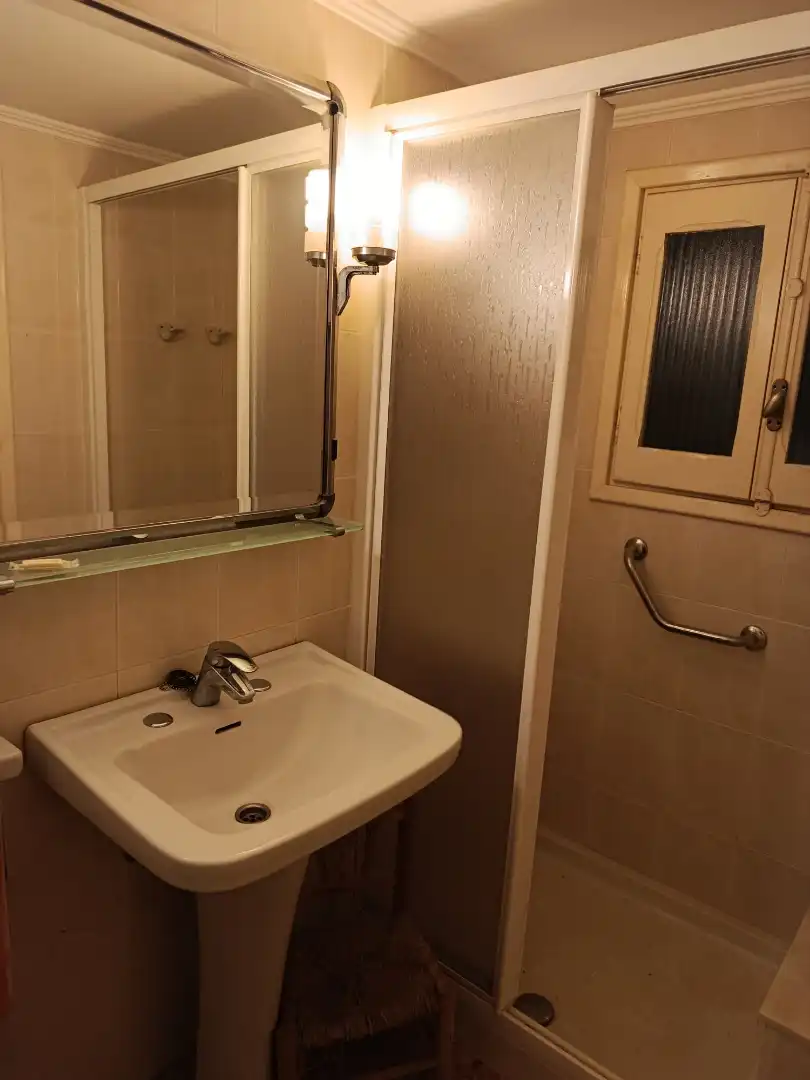 Baño de Casa o chalet en venta en Benassal con Jardín privado, Terraza y Balcón