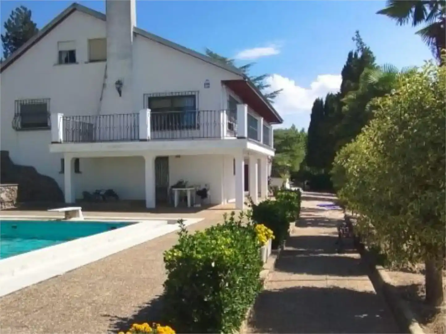 Vista exterior de Pis en venda en Ciudad Rodrigo amb Jardí privat, Piscina i Moblat