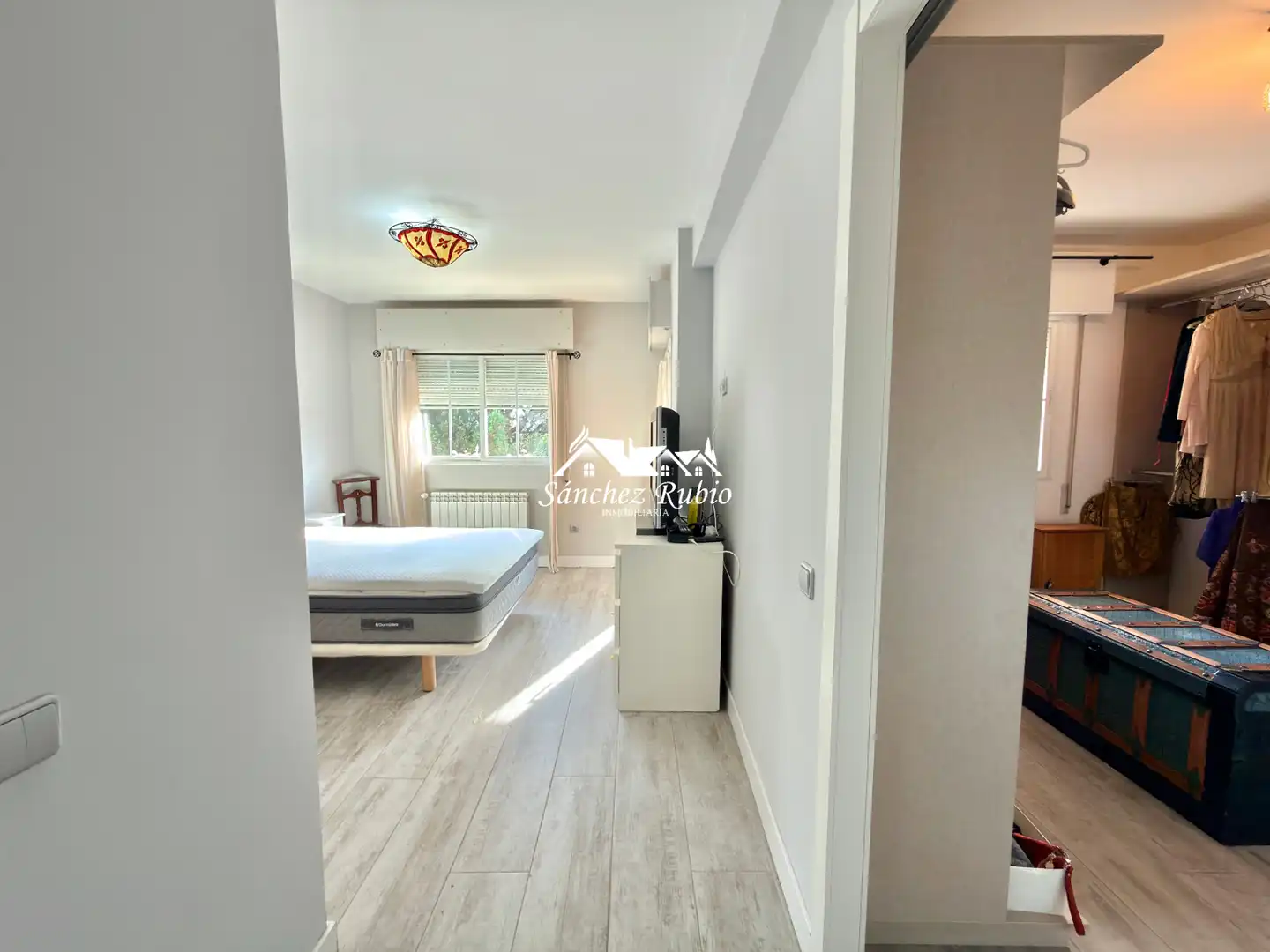 Dormitori de Casa adosada de lloguer en Galapagar amb Calefacció, Jardí privat i Parquet