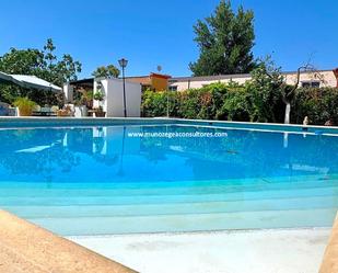 Piscina de Casa o xalet en venda en Lucena amb Aire condicionat, Terrassa i Piscina