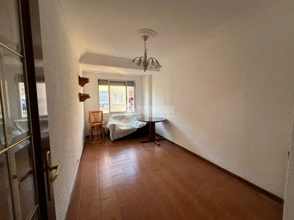 Habitación de Piso en venta en Zaragoza con Calefacción