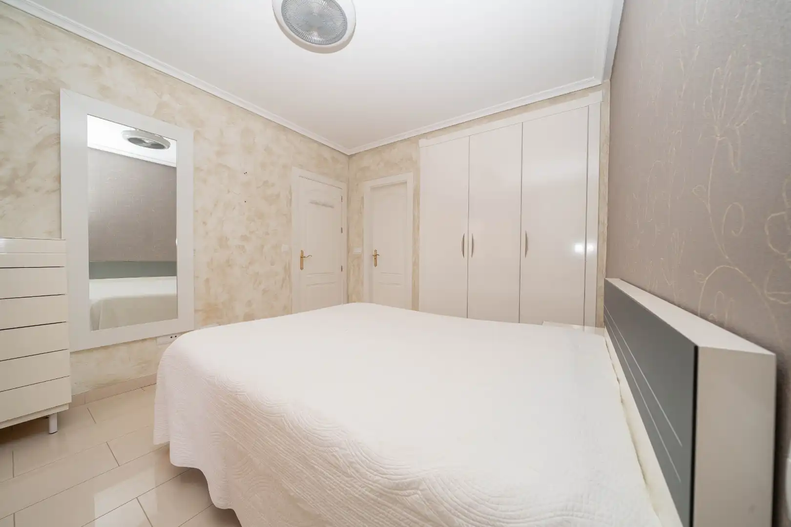 Apartamento con piscina en venta en Orihuela Costa, imagen 17