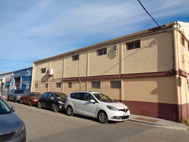 Local comercial en Venta en Avenida Ronda de Vigilancia, 42 en Puntales - Zona Franca
