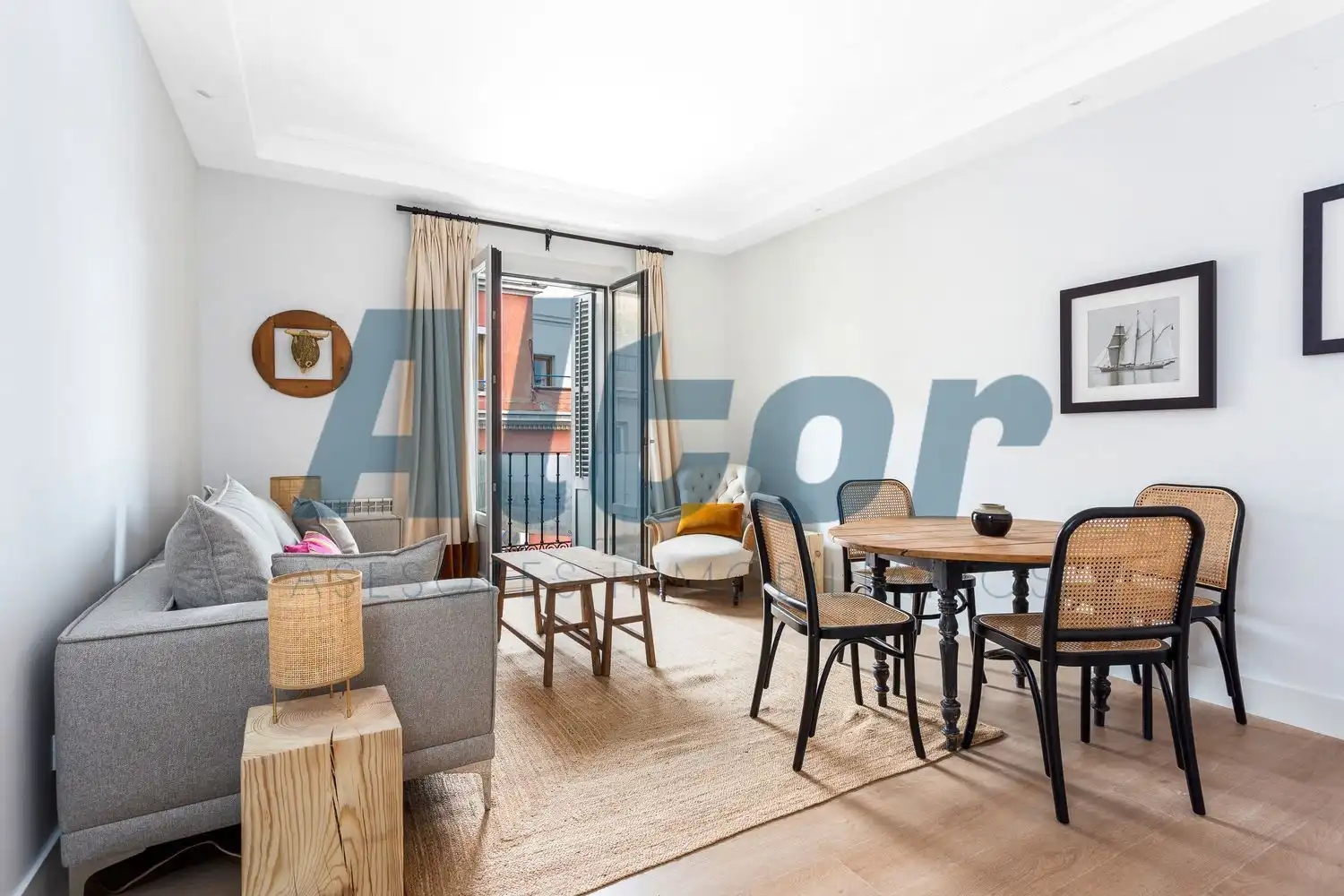 Flat with lift for sale in DE PEREZ GALDOS