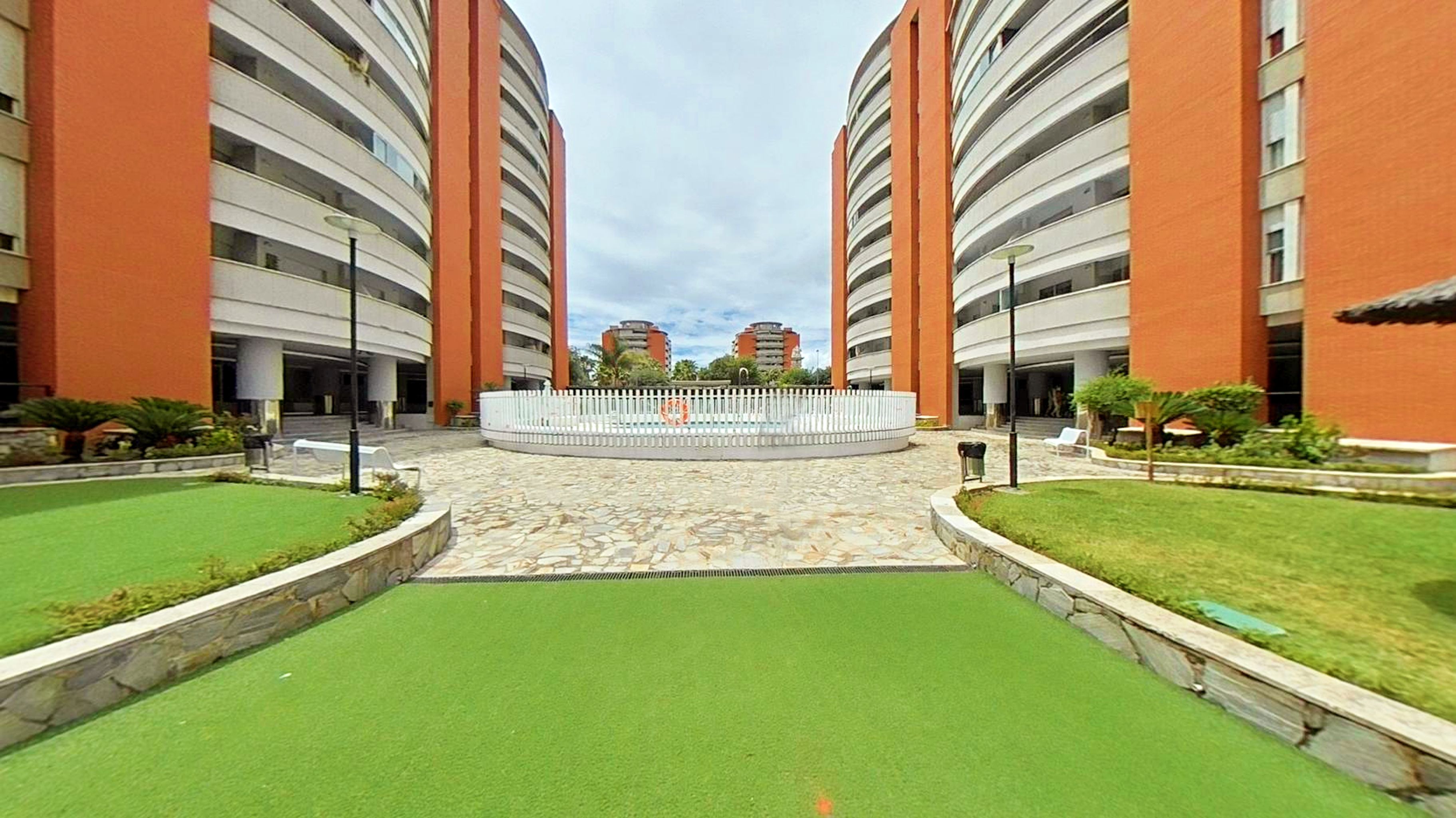 Exterior view of Flat for sale in  Sevilla Capital  with Terrace, Storage room and Oven
