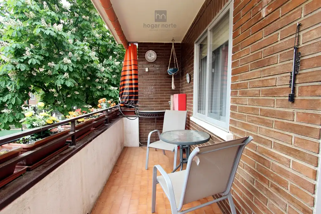 Terrassa de Pis en venda en San Sebastián de los Reyes amb Calefacció, Jardí privat i Parquet