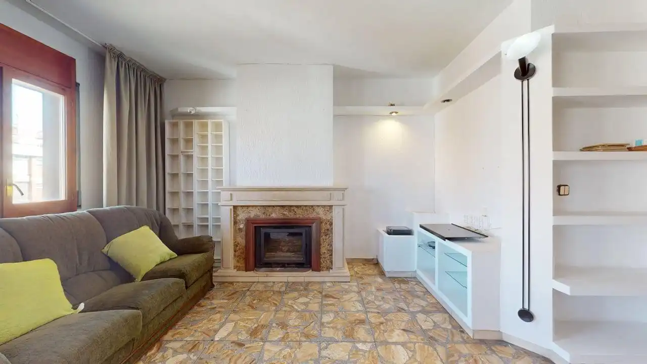 Appartamento con terrazza in vendita a Carrer de Latorre, imagen 11