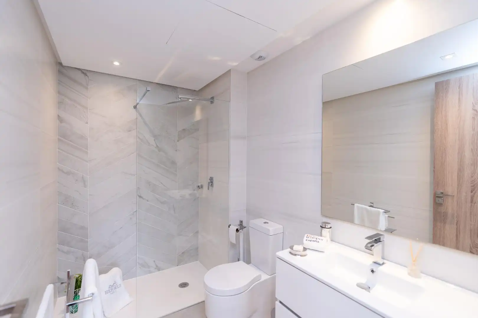 Baño de Apartamento en venta en San Roque con Aire acondicionado, Calefacción y Jardín privado