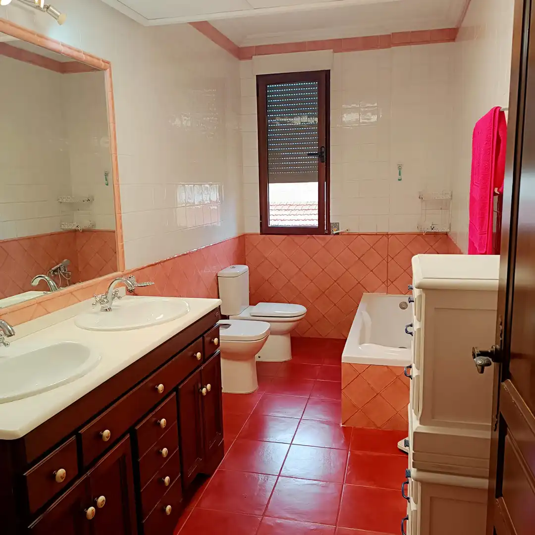 Baño de Casa adosada en venta en Archena con Aire acondicionado, Calefacción y Terraza