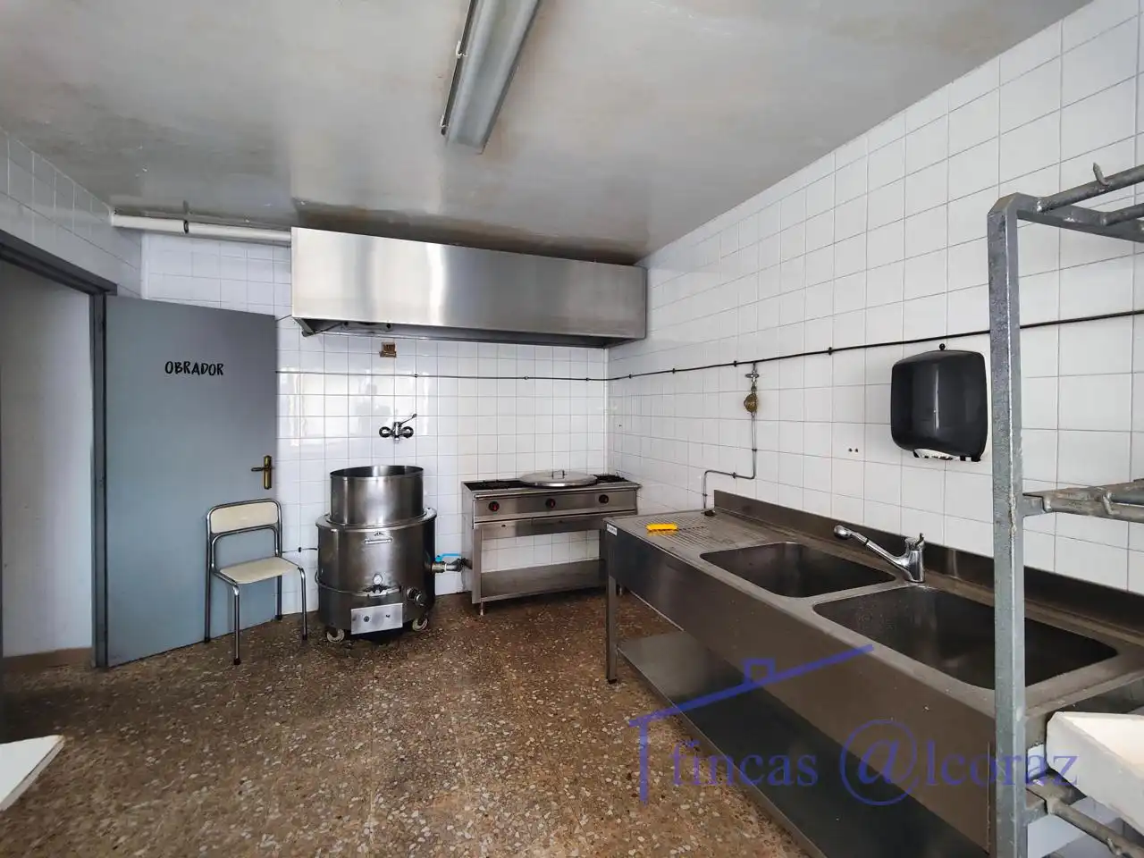 Cocina de Local de alquiler en Huesca con Aire acondicionado