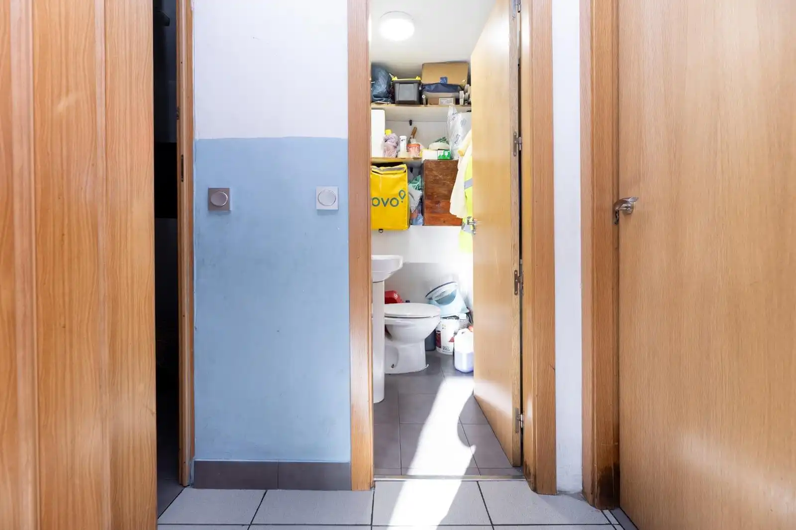 Baño de Local en venta en Granada