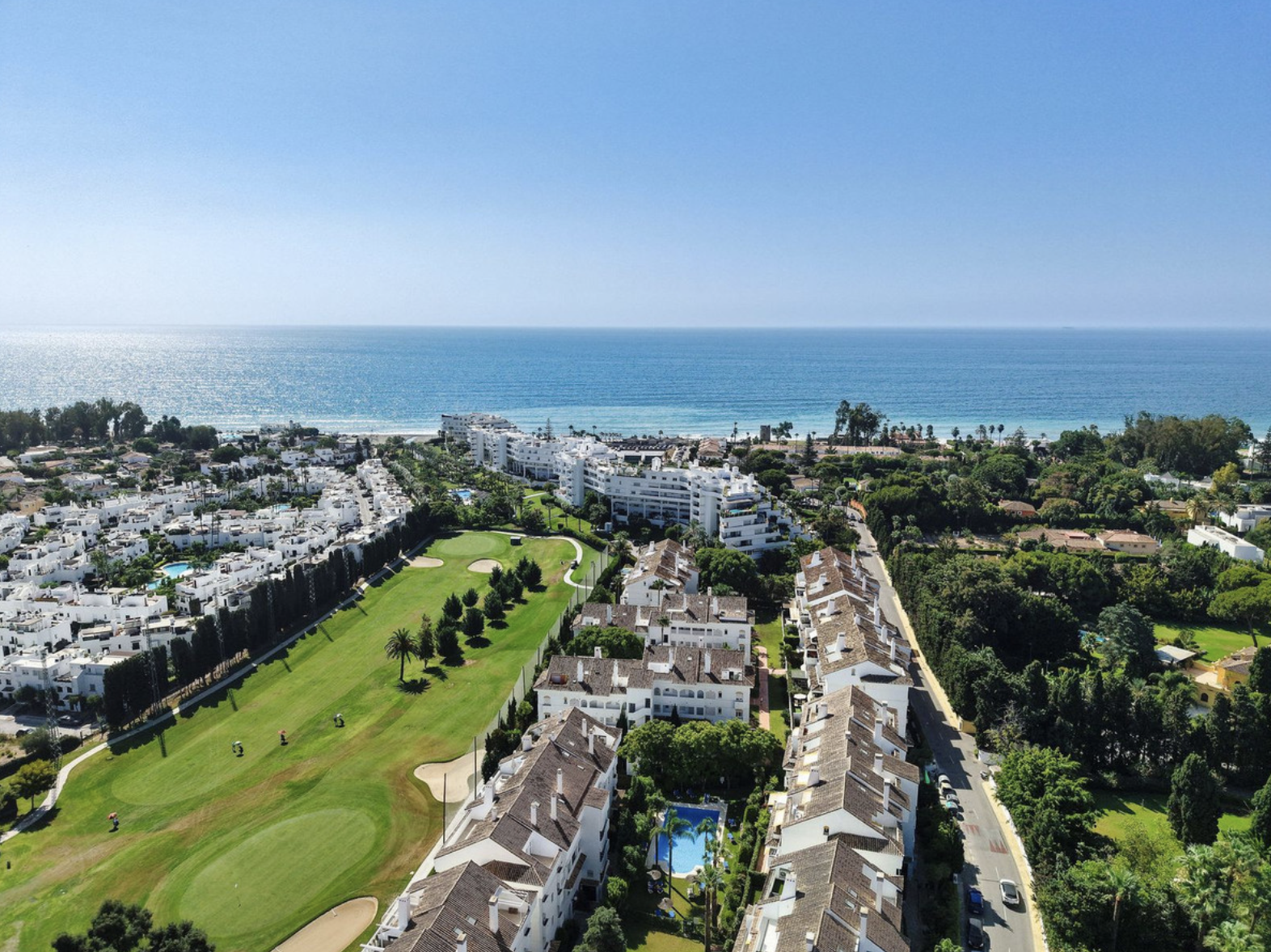 Exterior view of Planta baja for sale in Marbella  with Air Conditioner, Terrace and Storage room