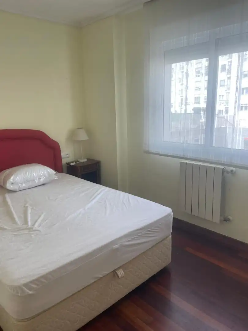 Habitación de Piso de alquiler en Santiago de Compostela  con Amueblado
