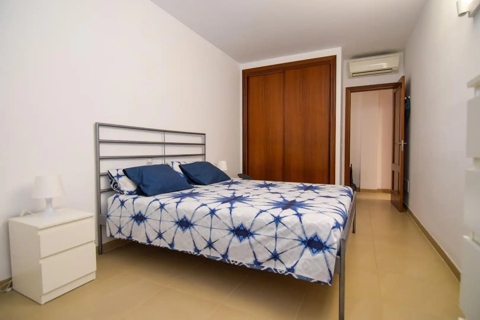 Habitación de Piso de alquiler en Artà con Aire acondicionado y Piscina comunitaria
