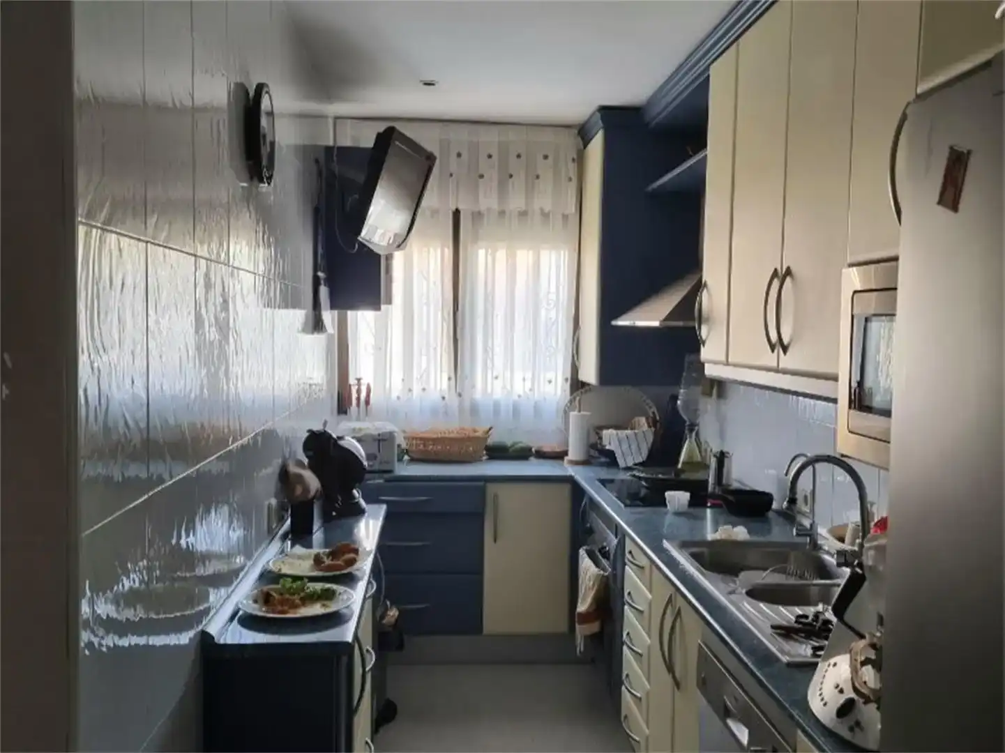 Cuina de Casa o xalet en venda en Guadalajara Capital amb Aire condicionat i Balcó