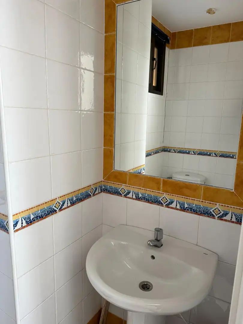 Baño de Local de alquiler en Torrenueva Costa