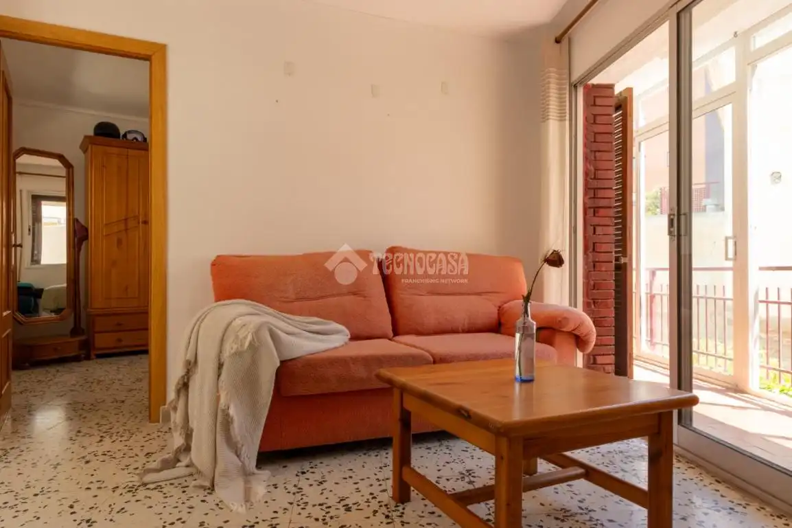 Sala de estar de Estudio en venta en Tarragona con Calefacción y Balcón