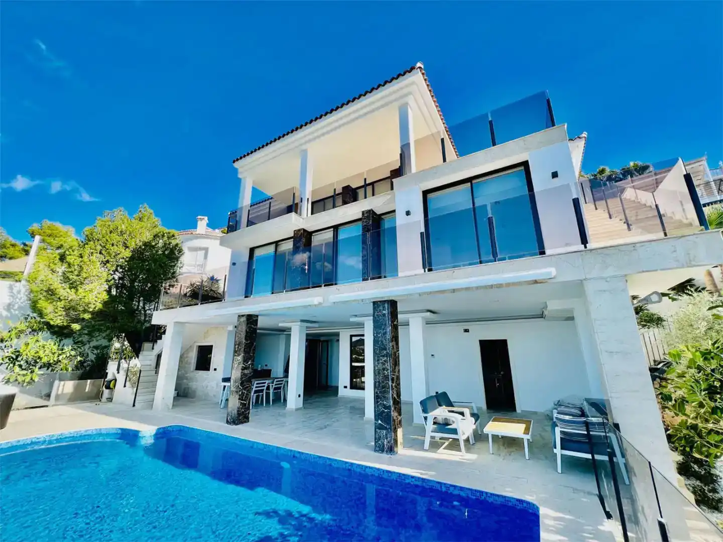 Vista exterior de Loft en venda en Altea amb Aire condicionat, Jardí privat i Parquet