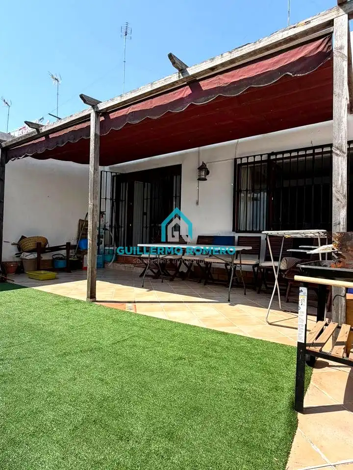 Terrassa de Casa o xalet en venda en Coria del Río