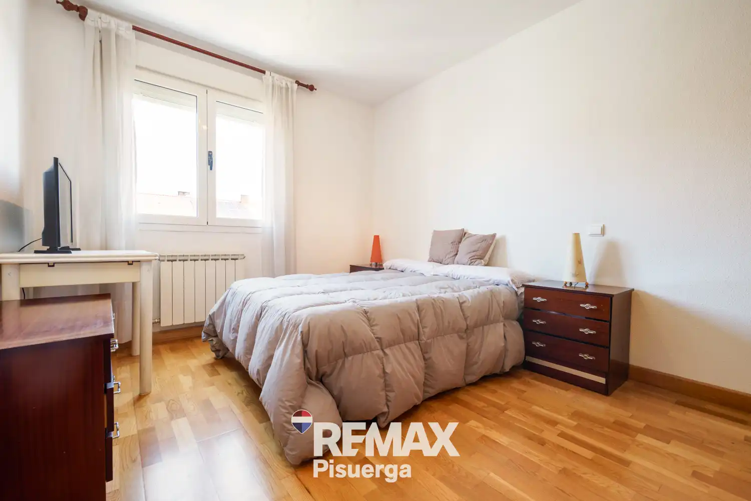 Dormitori de Casa o xalet en venda en Valladolid amb Aire condicionat, Calefacció i Terrassa
