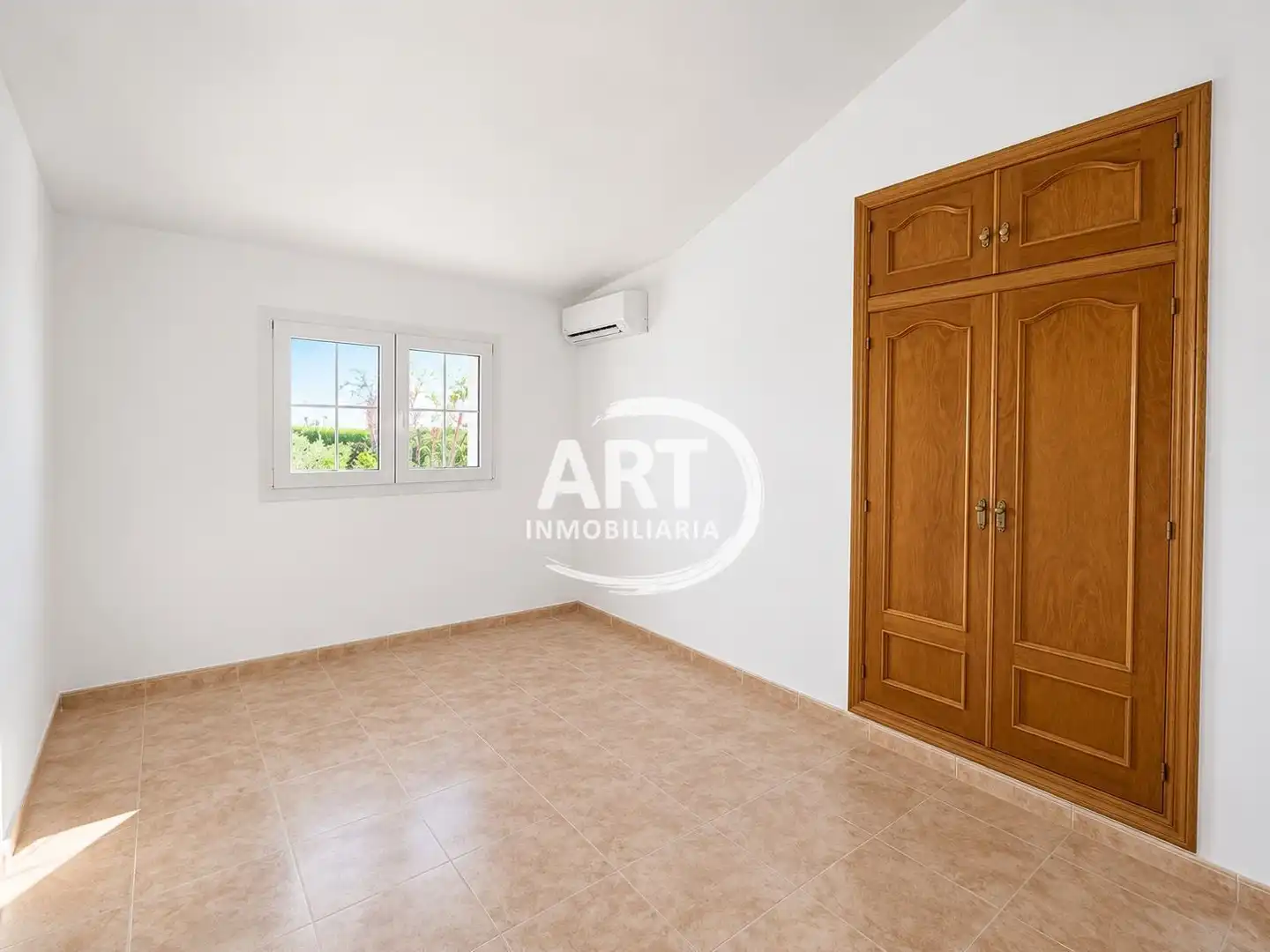 Garden of Houses for sale in L'Eliana  with Air Conditioner, Heating and Private garden