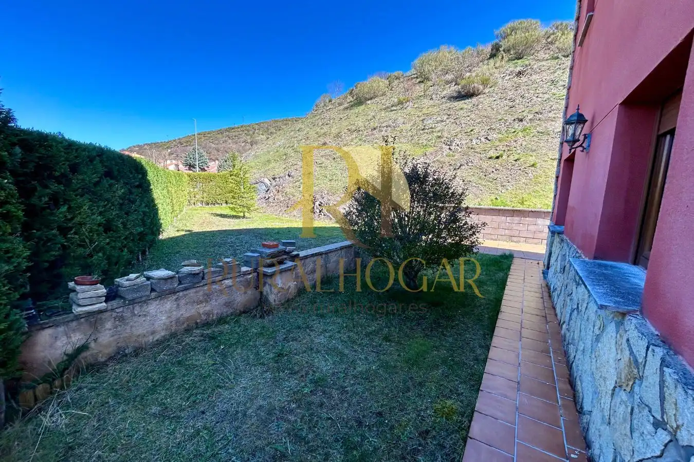 Jardín de Casa o chalet en venta en Riaño con Calefacción, Jardín privado y Terraza