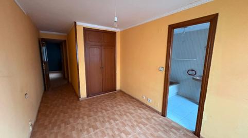 Foto 3 de Piso en venta en Rúa Vicente Aleixandre, Los Castros - Castrillón, A Coruña Capital