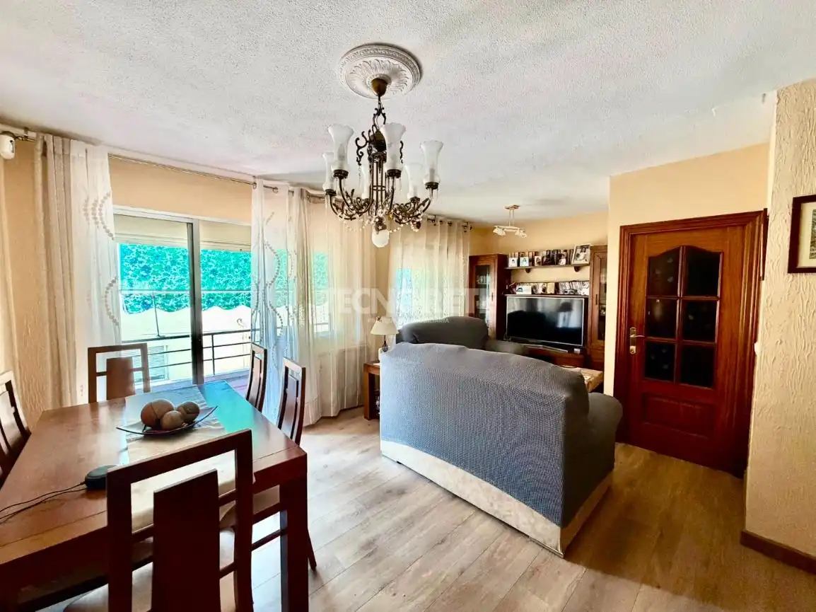Living room of Flat for sale in Madrid
