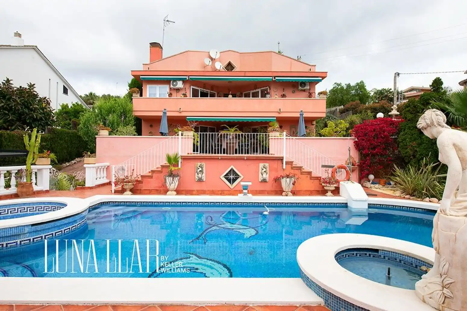 Exterior view of Houses for sale in Gavà  with Heating and Terrace