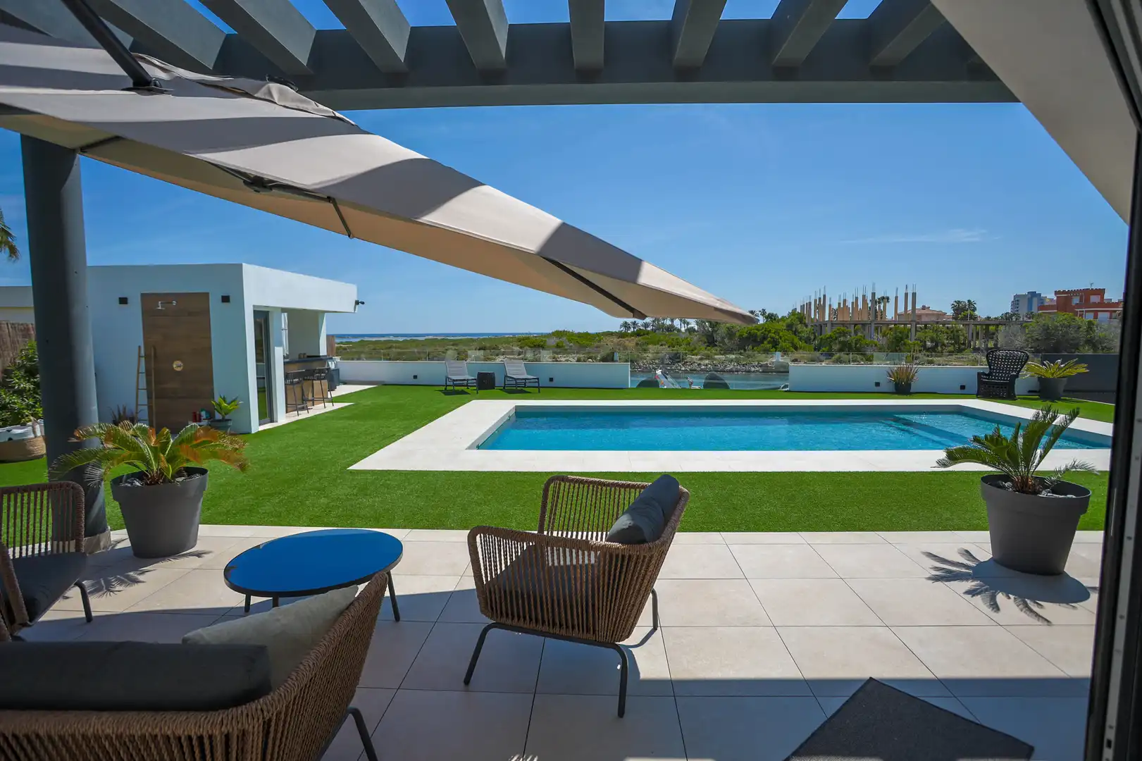 Terrace of Houses for sale in La Manga del Mar Menor  with Storage room and Furnished