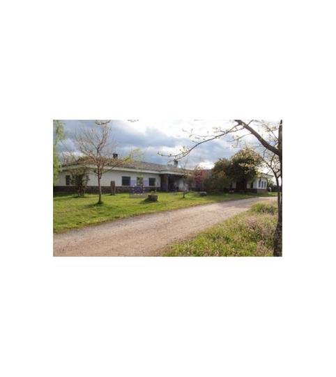 Foto 2 de Casa o xalet en venda a Valdehúncar, Cáceres