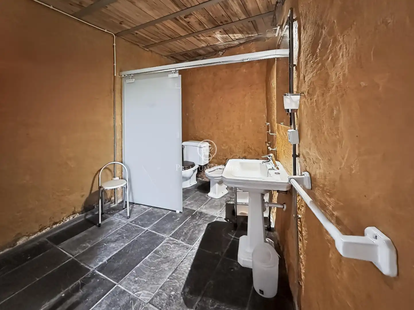 Baño de Finca rústica en venta en Guils de Cerdanya con Calefacción, Jardín privado y Trastero