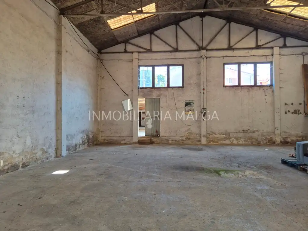 Nau industrial en venda en Colunga