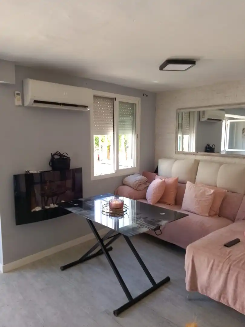 Living room of Flat for sale in Sevilla  with Air Conditioner and Terrace
