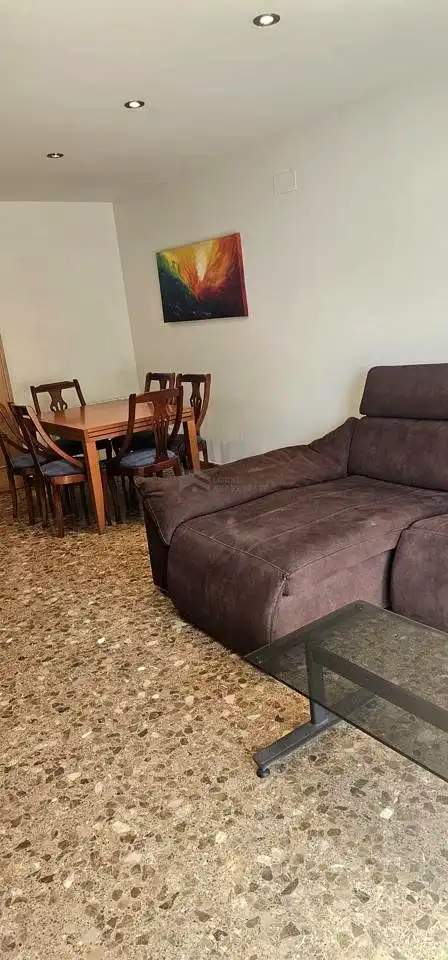 Estudi de lloguer a Del Mestre Arrieta, Ensanche - Parque del Oeste