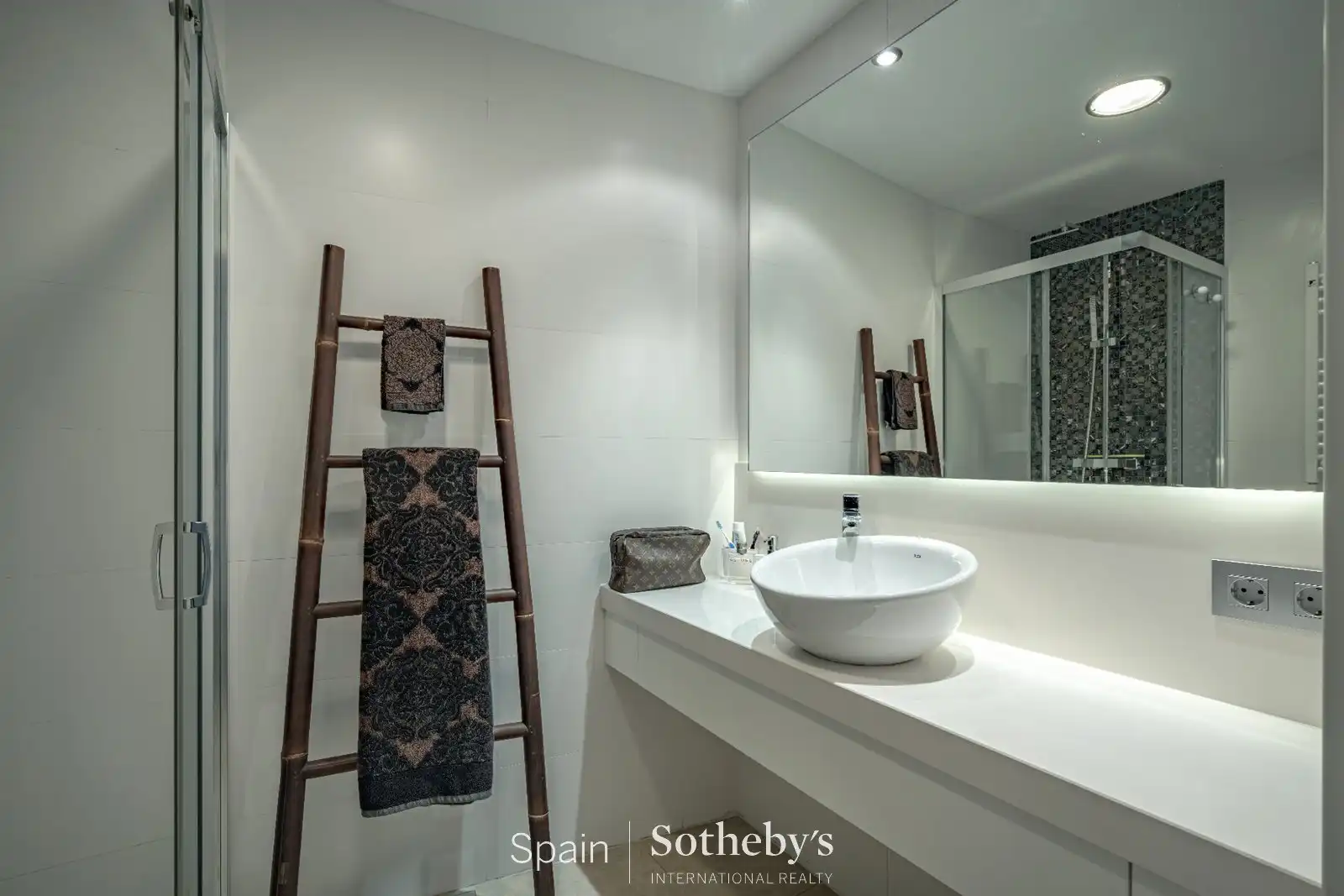 Baño de Apartamento en venta en Roses con Aire acondicionado, Calefacción y Terraza